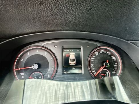 Used 2022 Volkswagen Passat 2.0T SE image 30