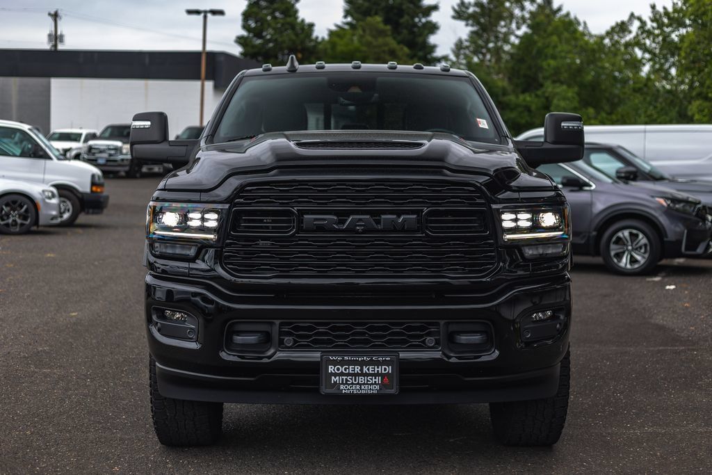 Used 2023 RAM 3500 Limited AWD/4WD image 5