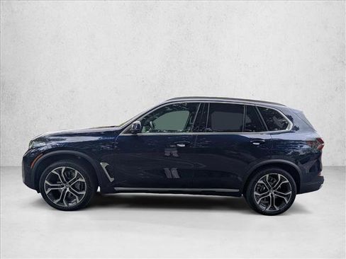 New 2026 BMW X5 xDrive50e image 9