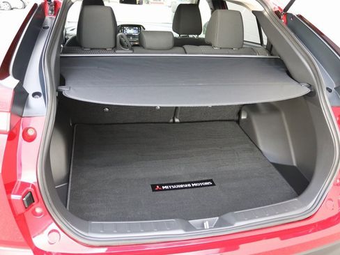 Used 2025 Mitsubishi Eclipse Cross ES image 6