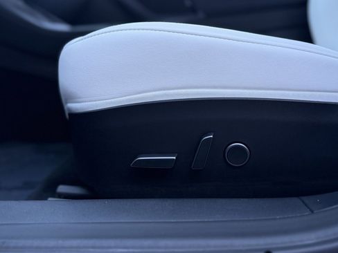 Used 2022 Tesla Model 3 Long Range image 25