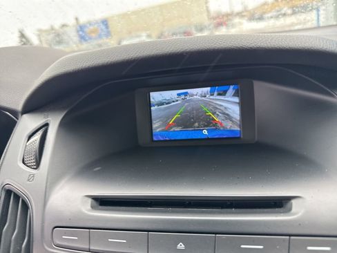 Used 2015 Ford Focus SE image 32