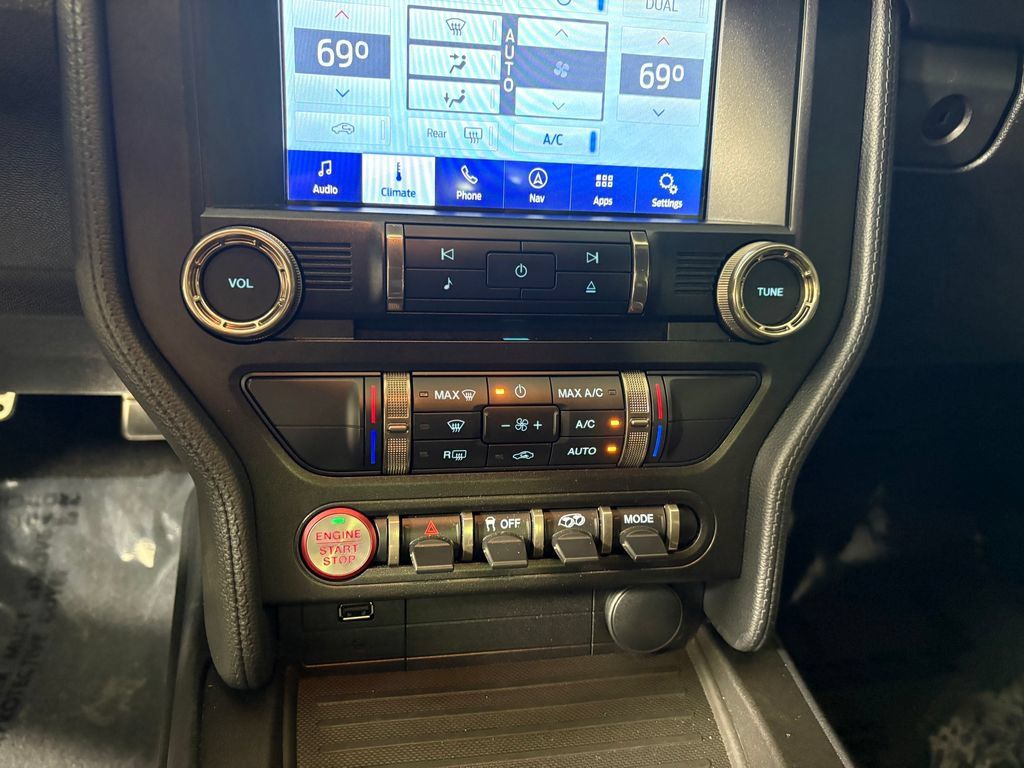 Certified 2020 Ford Mustang Shelby GT500 w/ Technology Package RWD image 19