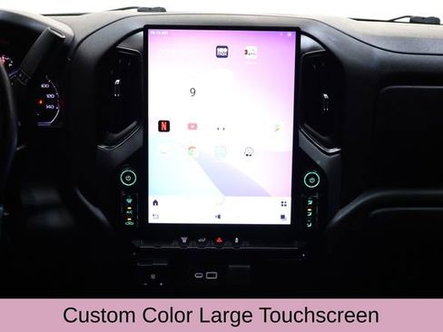 Used 2021 GMC Sierra 3500 4x4 Crew Cab w/ Gooseneck/5TH Wheel Package image 16
