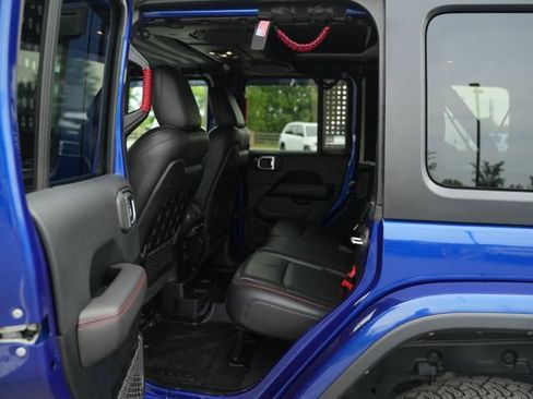 Used 2019 Jeep Wrangler Unlimited Rubicon AWD/4WD image 14