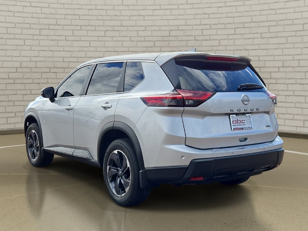 Used 2025 Nissan Rogue SV AWD/4WD image 7