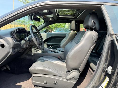 Used 2017 Dodge Challenger SXT Plus RWD image 11