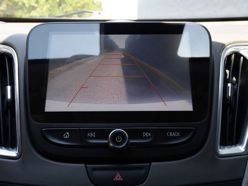 Used 2016 Chevrolet Malibu Hybrid w/ Driver Confidence Package image 38