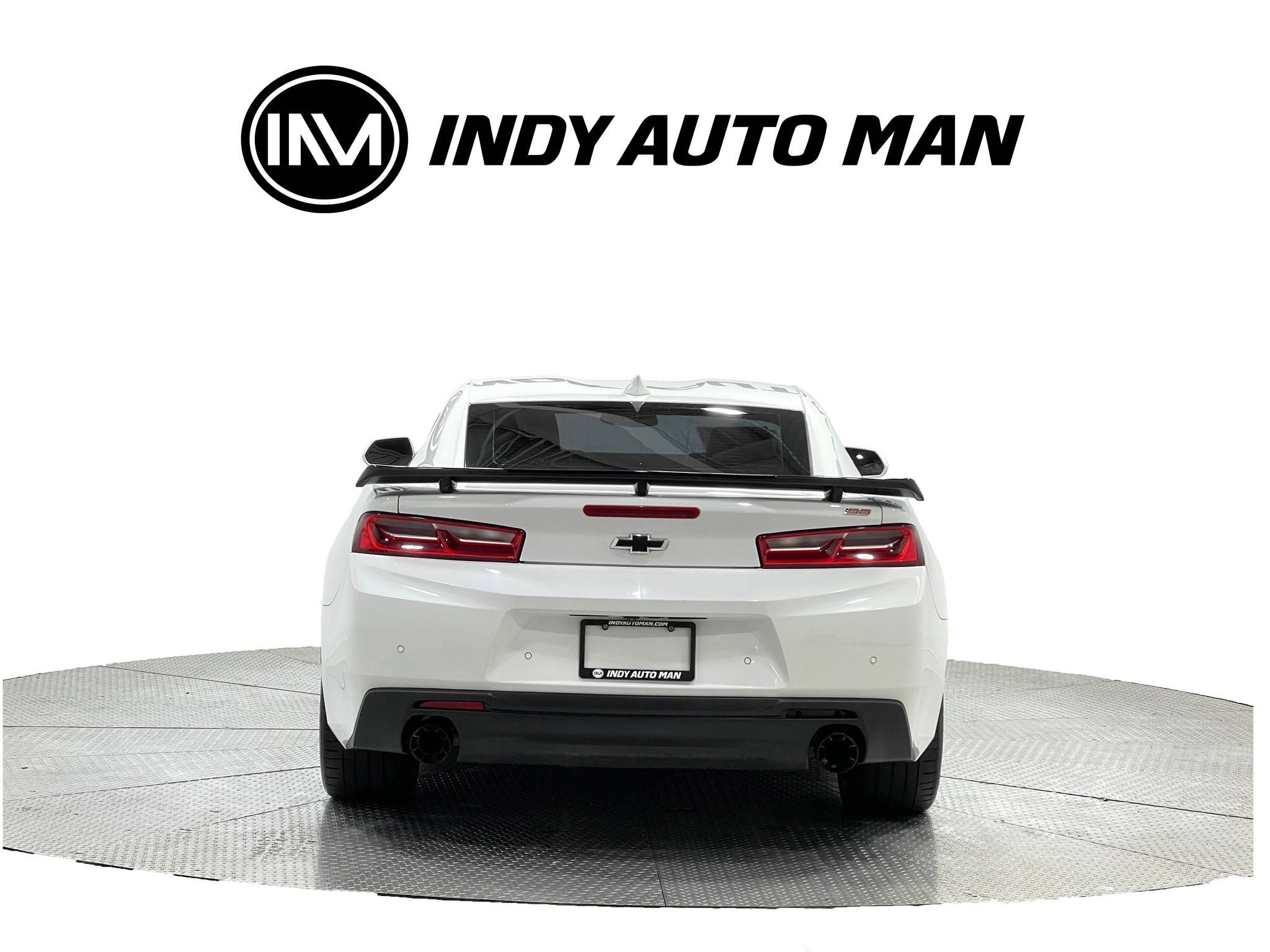 Used 2018 Chevrolet Camaro SS RWD image 5