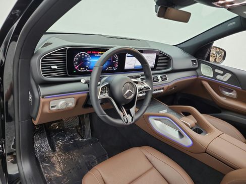 Used 2025 Mercedes-Benz GLE 450e 4MATIC image 9