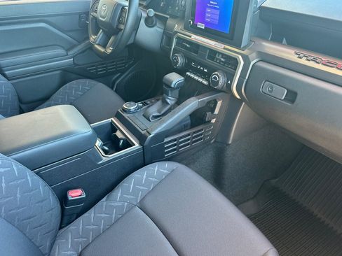 New 2026 Toyota Tacoma SR5 AWD/4WD image 17