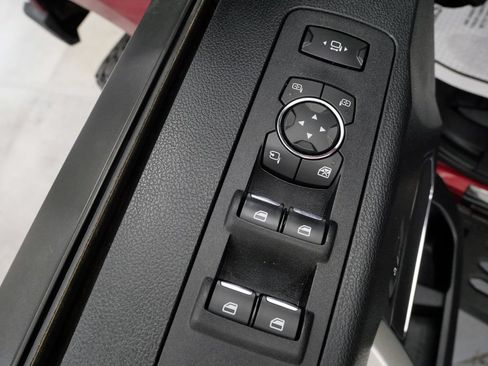 Used 2019 Ford F250 Lariat w/ Lariat Ultimate Package AWD/4WD image 14