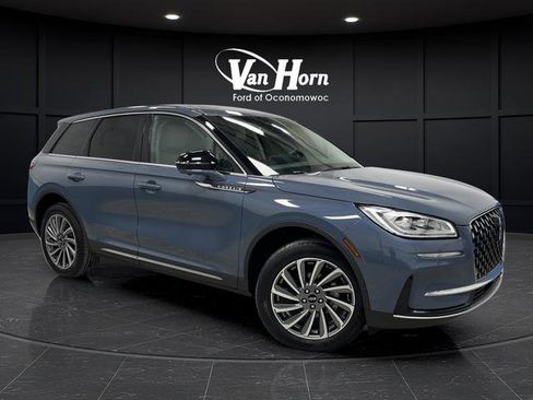 Used 2025 Lincoln Corsair Reserve w/ Towing Package image 40