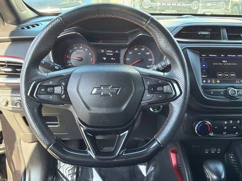 Used 2023 Chevrolet TrailBlazer RS FWD image 27
