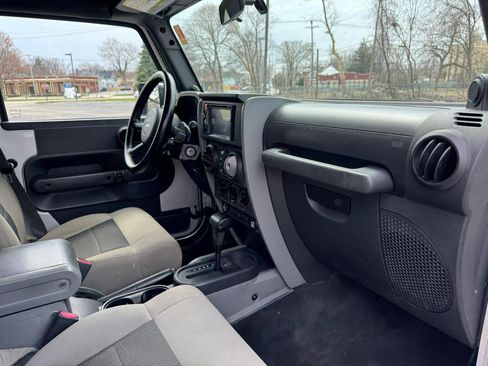 Used 2008 Jeep Wrangler Unlimited X image 30
