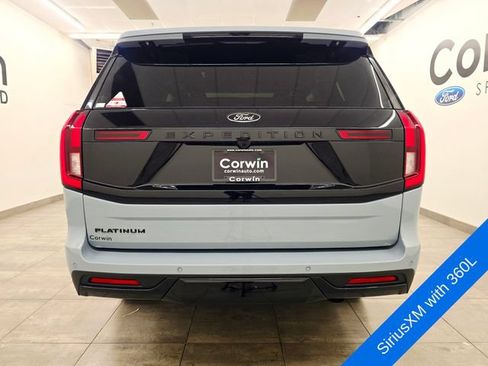 New 2026 Ford Expedition Platinum w/ Stealth Appearance Package AWD/4WD image 4