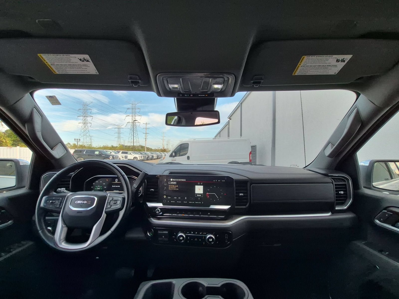 Used 2025 GMC Sierra 1500 SLT AWD/4WD image 27