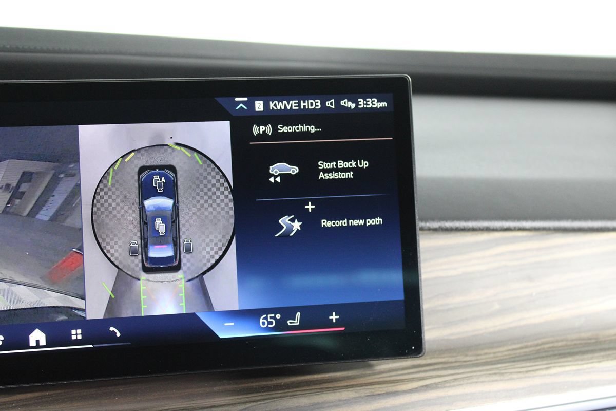 Used 2023 BMW i7 xDrive60 AWD/4WD image 32
