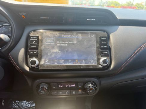 Used 2022 Nissan Kicks SR w/ Premium Package FWD image 20