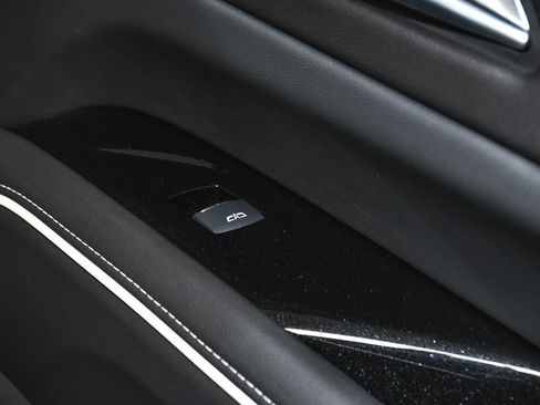 Used 2022 Cadillac Escalade Sport AWD/4WD image 17