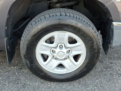 Used 2019 Toyota Tundra SR5 image 8