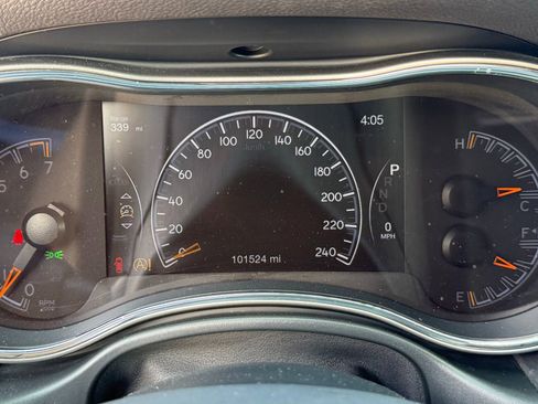 Used 2021 Jeep Grand Cherokee Laredo X RWD image 31