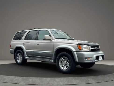 Used 2000 Toyota 4Runner Limited AWD/4WD image 3