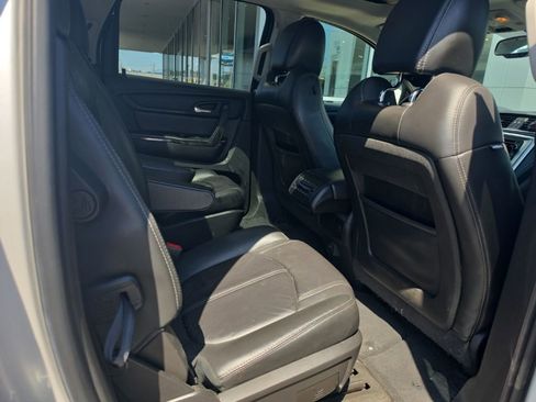 Used 2017 GMC Acadia Limited SLT AWD/4WD image 16