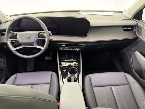 New 2026 Audi Q3 quattro 2.0T w/ Driver Assistance Package AWD/4WD image 16