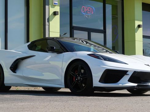 Used 2021 Chevrolet Corvette Stingray Premium Cpe w/ Battery Protection Package RWD image 7