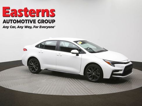 Used 2025 Toyota Corolla SE image 47