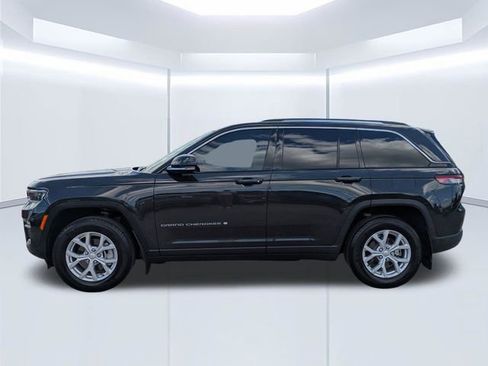 Used 2024 Jeep Grand Cherokee Limited AWD/4WD image 7