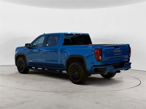 Used 2023 GMC Sierra 1500 Elevation w/ X31 Off-Road Package image 3