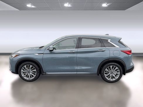Used 2023 INFINITI QX50 Luxe FWD image 2