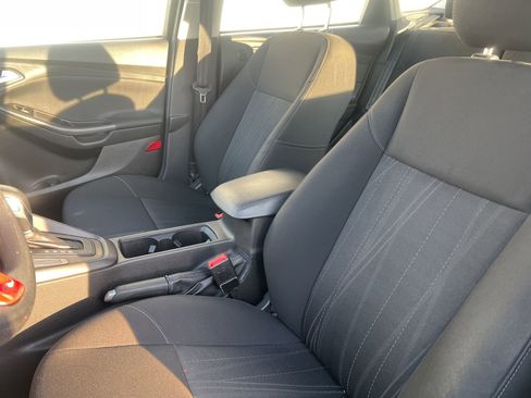 Used 2017 Ford Focus SEL image 8