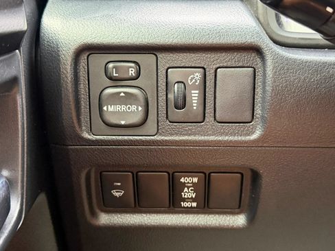 Used 2019 Toyota 4Runner TRD Off-Road Premium AWD/4WD image 26