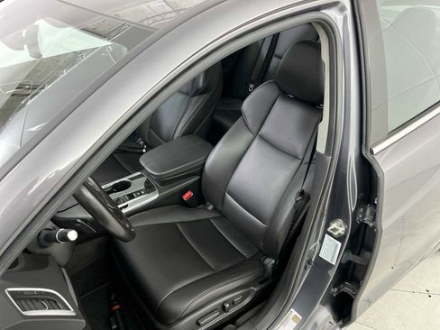Used 2019 Acura TLX image 13