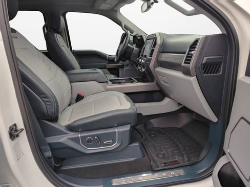 Used 2022 Ford F350 Limited w/ FX4 Off-Road Package image 24