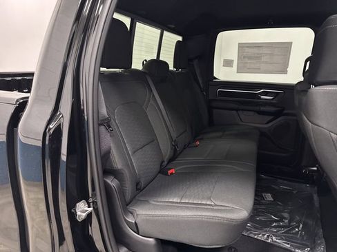 New 2026 RAM 1500 4x4 Crew Cab image 30
