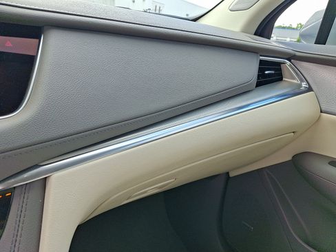 Certified 2023 Cadillac XT5 Premium Luxury FWD image 21