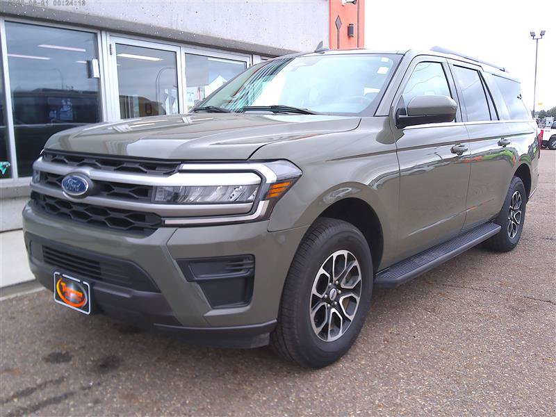 Used 2024 Ford Expedition Max XLT AWD/4WD image 1