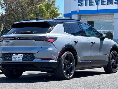Used 2024 Chevrolet Equinox EV RS FWD image 5