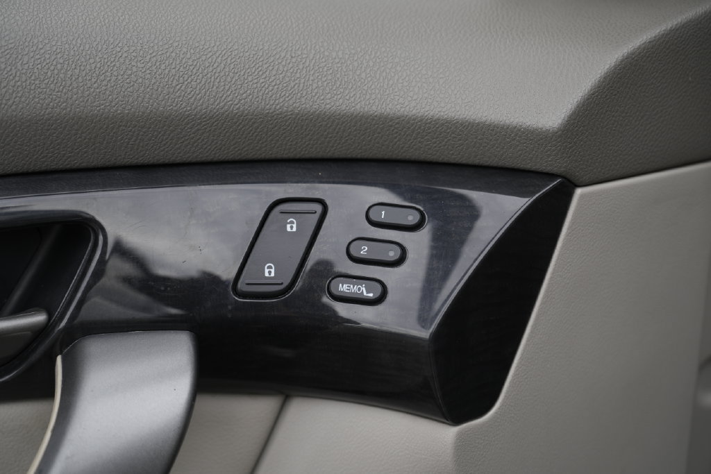 Used 2009 Acura MDX AWD/4WD image 18