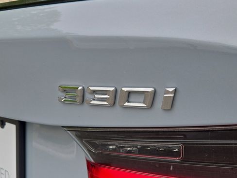 Used 2023 BMW 330i xDrive Sedan w/ M Sport Package AWD/4WD image 31