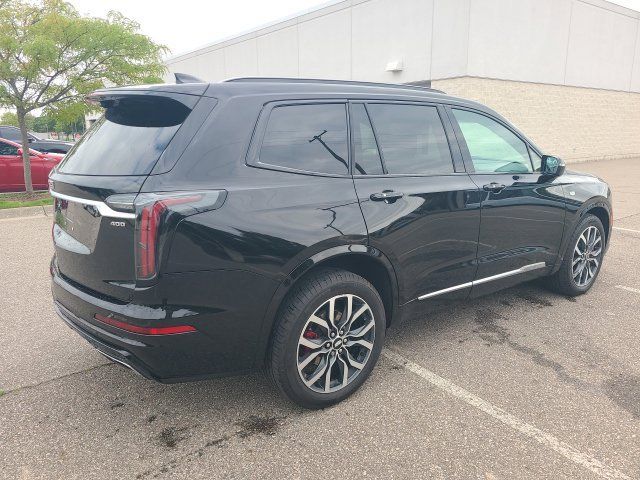 Used 2024 Cadillac XT6 Sport AWD/4WD image 11