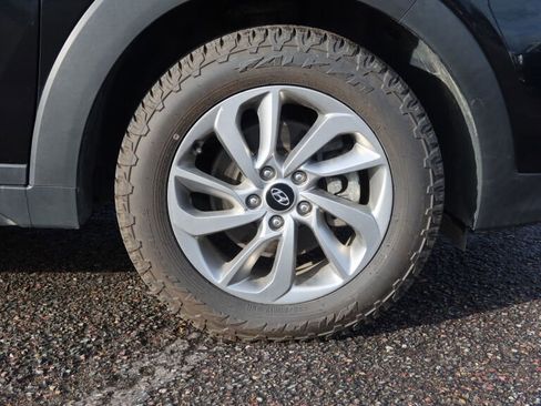 Used 2018 Hyundai Tucson SE image 17