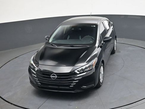 Used 2025 Nissan Versa S w/ Trunk Package image 34