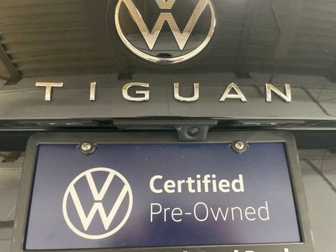 Certified 2024 Volkswagen Tiguan SE R-Line AWD/4WD image 8