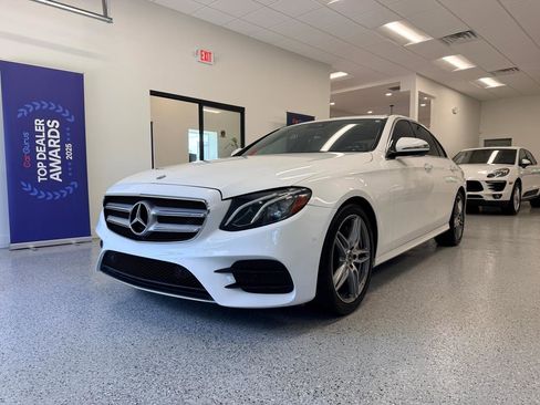 Used 2018 Mercedes-Benz E 300 image 3