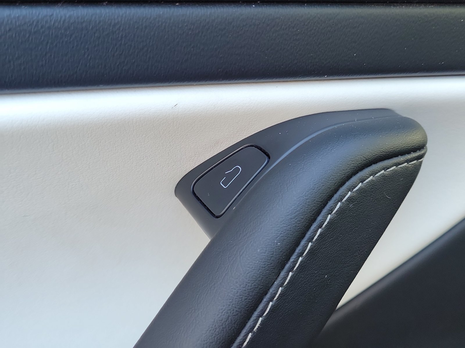 Used 2021 Tesla Model 3 Standard Range Plus RWD image 18